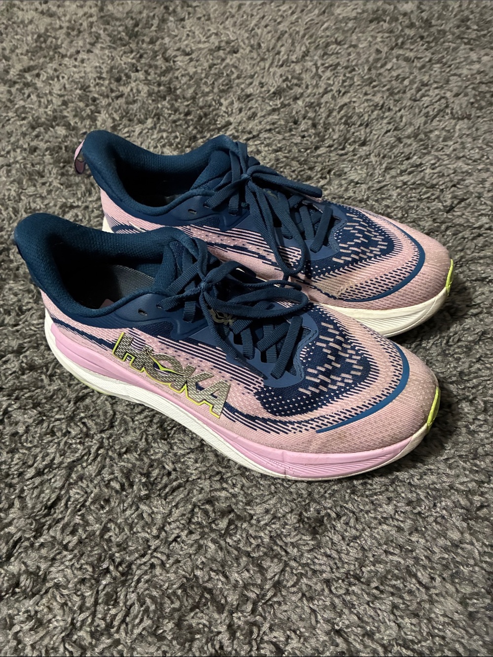 Pink Hoka sky flow - Picture 8 of 8